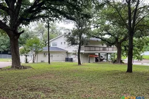 1128 Hill Cir E Dr, Granite Shoals, TX 78654 - Photo 5