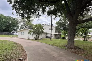 1128 Hill Cir E Dr, Granite Shoals, TX 78654 - Photo 3