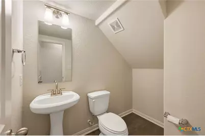 2038 Flametree Avenue, Canyon Lake, TX 78132 - Photo 17