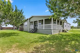 1845 Royal Rd, Port Lavaca, TX 77979 - Photo 5
