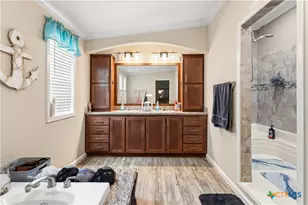 1845 Royal Rd, Port Lavaca, TX 77979 - Photo 15