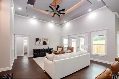 109 Luke Court, Victoria, TX 77904 - Photo 5