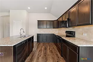 4124 Riata Ranch Rd, Waco, TX 76705 - Photo 7