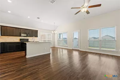 4124 Riata Ranch Road, Waco, TX 76705 - Photo 3
