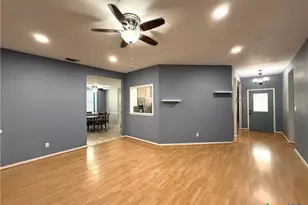 304 Cromwell Dr, Victoria, TX 77901 - Photo 3