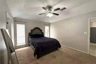 304 Cromwell Dr, Victoria, TX 77901 - Photo 11