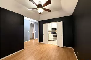 304 Cromwell Dr, Victoria, TX 77901 - Photo 15
