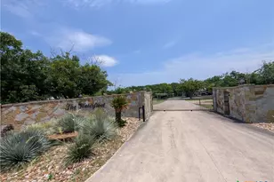 551 Terminal Loop Rd, Mcqueeney, TX 78123 - Photo 37