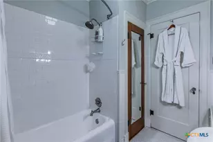 1120 N 13th St, Temple, TX 76501 - Photo 11