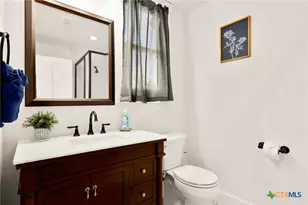 400 N Bowie St, Seguin, TX 78155 - Photo 21
