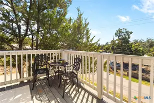 400 N Bowie St, Seguin, TX 78155 - Photo 27
