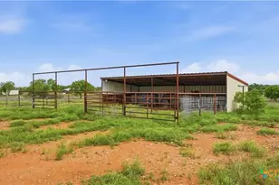 127 Offer Ln, Llano, TX 78643 - Photo 31
