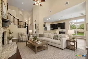 865 Santa Cruz, New Braunfels, TX 78132 - Photo 7