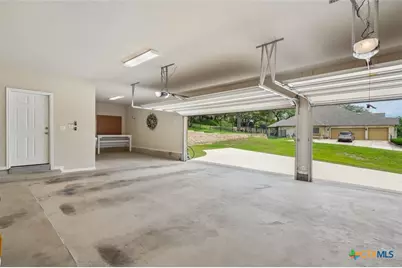 865 Santa Cruz, New Braunfels, TX 78132 - Photo 29