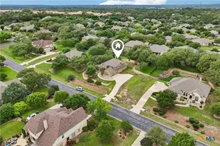865 Santa Cruz, New Braunfels, TX 78132 - Photo 33