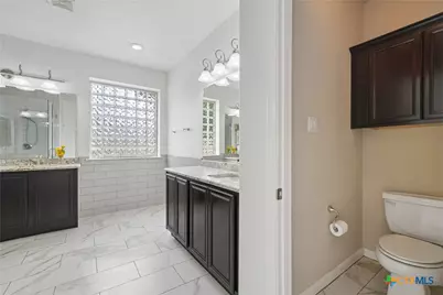 865 Santa Cruz, New Braunfels, TX 78132 - Photo 21