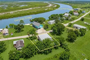 4685 Co Rd 328, LaSalle, TX 77969 - Photo 3