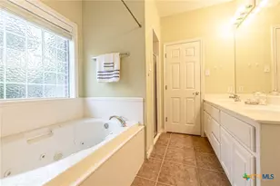 5 Las Brisas Pl, Port Lavaca, TX 77979 - Photo 11