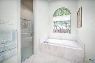21419 Forest Waters Cir, Garden Ridge, TX 78266 - Photo 19