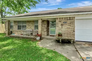 1002 S 2nd St, Ganado, TX 77962 - Photo 5