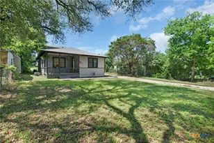 1210 Cloud St, Lampasas, TX 76550 - Photo 3