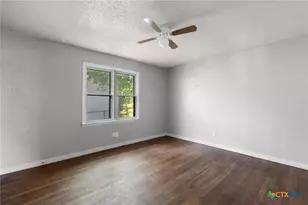 1210 Cloud St, Lampasas, TX 76550 - Photo 13