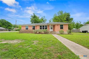 1803 S 15th St, Temple, TX 76504 - Photo 1