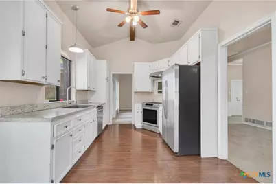712 End O Trail, Harker Heights, TX 76548 - Photo 17