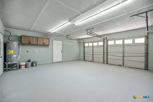 210 Travis St, Port Lavaca, TX 77979 - Photo 27