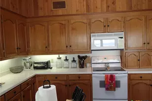 1603 W Lakeside Dr, Canyon Lake, TX 78133 - Photo 7
