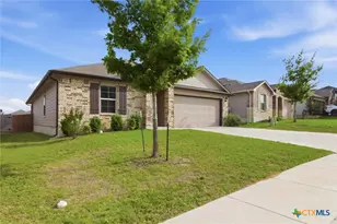716 Monarch Dr, Seguin, TX 78155 - Photo 41