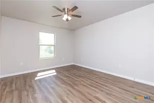 2542 Leroy Ln, Belton, TX 76513 - Photo 17