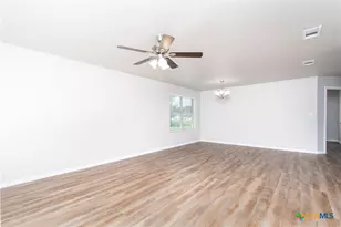 2361 S Wall St, Belton, TX 76513 - Photo 5