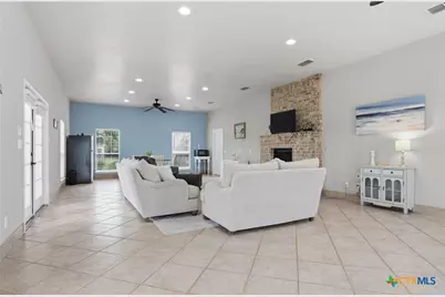 642 Phantom Rider Trail, Spring Branch, TX 78070 - Photo 35
