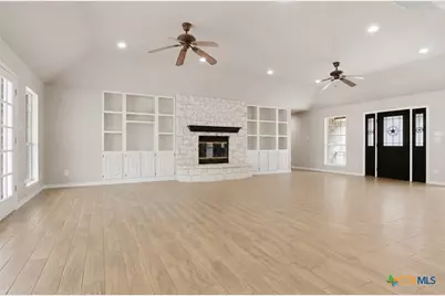 642 Phantom Rider Trail, Spring Branch, TX 78070 - Photo 7
