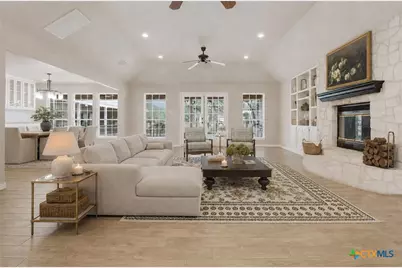 642 Phantom Rider Trail, Spring Branch, TX 78070 - Photo 5