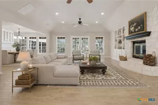 642 Phantom Rider Trail, Spring Branch, TX 78070 - Photo 5