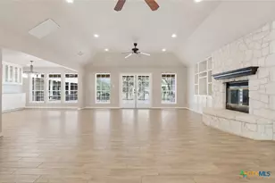 642 Phantom Rider Trail, Spring Branch, TX 78070 - Photo 5