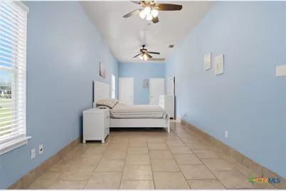 642 Phantom Rider Trail, Spring Branch, TX 78070 - Photo 31