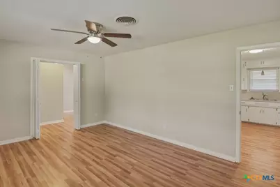 2410 Robin Road, Temple, TX 76502 - Photo 11