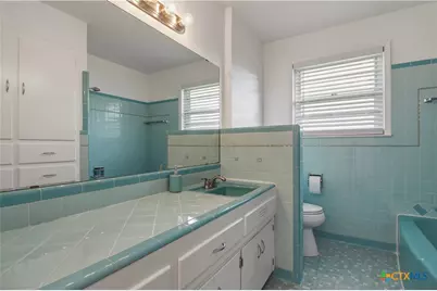 2410 Robin Road, Temple, TX 76502 - Photo 15