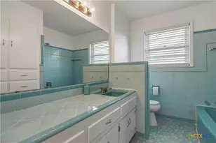 2410 Robin Rd, Temple, TX 76502 - Photo 15