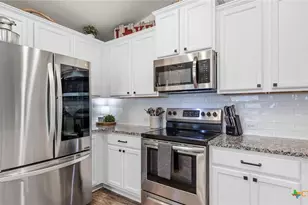 2122 Wood Drake Ln, New Braunfels, TX 78130 - Photo 9