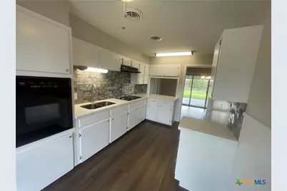 2006 Bon Aire Avenue, Victoria, TX 77901 - Photo 3