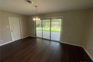 2006 Bon Aire Ave, Victoria, TX 77901 - Photo 7