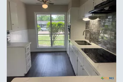2006 Bon Aire Avenue, Victoria, TX 77901 - Photo 5
