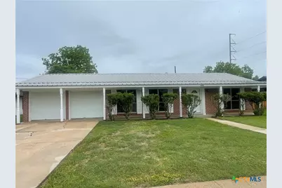 2006 Bon Aire Avenue, Victoria, TX 77901 - Photo 1