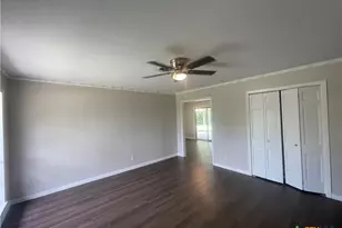 2006 Bon Aire Ave, Victoria, TX 77901 - Photo 9