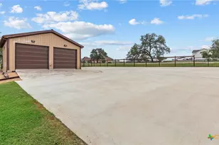 1909 Hunters Cove, New Braunfels, TX 78132 - Photo 31