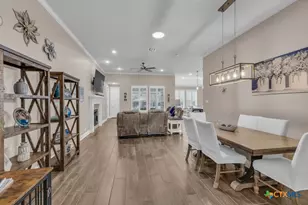 1033 Carriage Loop, New Braunfels, TX 78132 - Photo 3